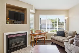 930 Button Rock Dr, Longmont, CO 80504 - Photo 7