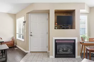 930 Button Rock Dr, Longmont, CO 80504 - Photo 9