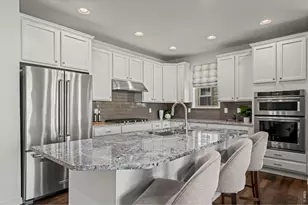 4425 Angelina Cir, Longmont, CO 80503 - Photo 7