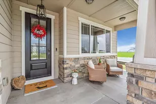 755 S Mountain View Dr, Eaton, CO 80615 - Photo 3