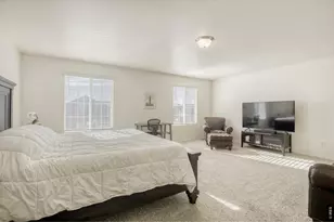 1690 Whiteley Dr, Windsor, CO 80550 - Photo 15