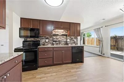 3405 W 16th St #6B, Greeley, CO 80634 - Photo 11