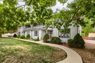 2123 Meadow Ct, Longmont, CO 80501 - Photo 3