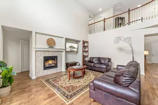 1645 Dorothy Cir, Longmont, CO 80503 - Photo 3