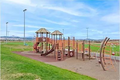 1645 Dorothy Cir, Longmont, CO 80503 - Photo 41