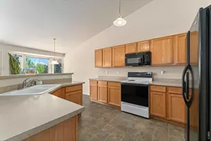 2244 Santa Fe Dr, Longmont, CO 80504 - Photo 9