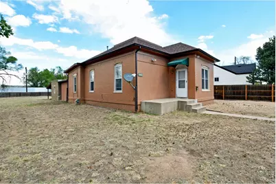 913 4th St, Greeley, CO 80631 - Photo 1