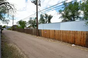 913 4th St, Greeley, CO 80631 - Photo 33