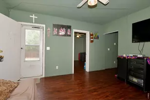 913 4th St, Greeley, CO 80631 - Photo 7