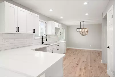 12528 Ash St, Thornton, CO 80241 - Photo 7