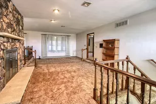 912 E Riverview Ave, Fort Morgan, CO 80701 - Photo 3
