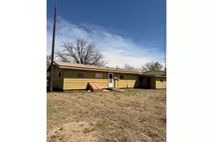 117 Pine St, Log Lane Village, CO 80705 - Photo 9