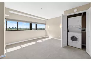 100 Park Ave W, Denver, CO 80205 - Photo 17