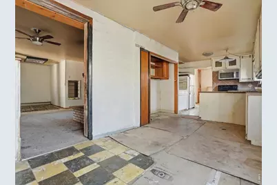 335 E 11th St, Loveland, CO 80537 - Photo 29