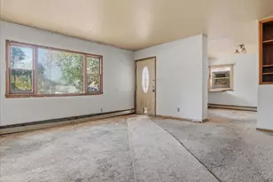 335 E 11th St, Loveland, CO 80537 - Photo 7