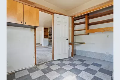 335 E 11th St, Loveland, CO 80537 - Photo 27