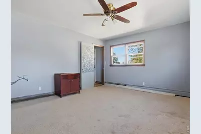335 E 11th St, Loveland, CO 80537 - Photo 23