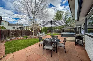 2277 Spinnaker Cir, Longmont, CO 80503 - Photo 45