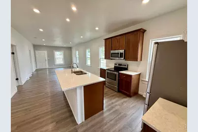 215 11th St, Greeley, CO 80631 - Photo 7