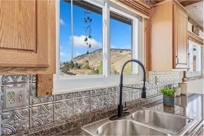 4815 Hilltop Dr, Fort Collins, CO 80526 - Photo 11