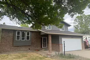 1044 Blue Spruce Dr, Loveland, CO 80538 - Photo 3