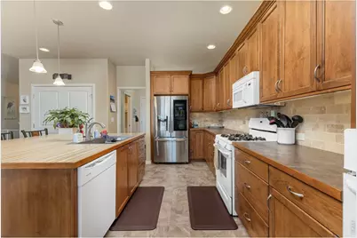 410 Sage Ave, Greeley, CO 80634 - Photo 11