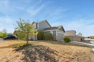 3211 White Buffalo Dr, Wellington, CO 80549 - Photo 3