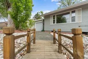503 Crescent Dr, Loveland, CO 80538 - Photo 5