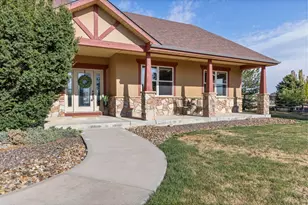 1405 Fox Ridge Pkwy, Severance, CO 80550 - Photo 5