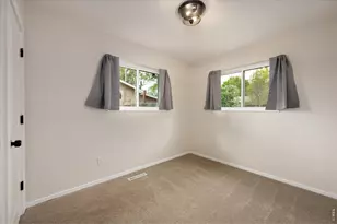 909 Willshire Dr, Fort Collins, CO 80521 - Photo 17