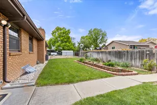 2329 Corey St, Longmont, CO 80501 - Photo 19