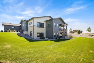 32781 Eagleview Dr, Greeley, CO 80631 - Photo 49