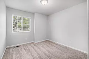 2152 E 11th St, Loveland, CO 80537 - Photo 13