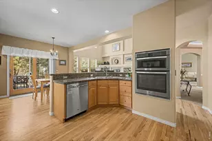 1044 Willow Creek Cir, Longmont, CO 80503 - Photo 7