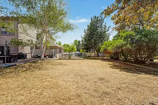 1044 Willow Creek Cir, Longmont, CO 80503 - Photo 37