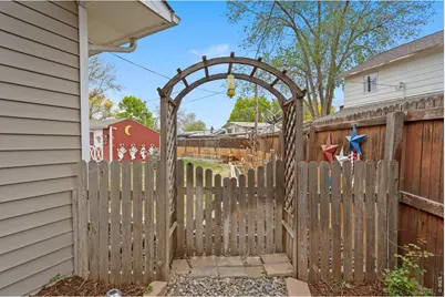1225 N 4th St, Berthoud, CO 80513 - Photo 3