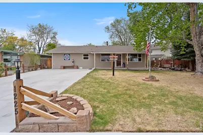 1225 N 4th St, Berthoud, CO 80513 - Photo 3