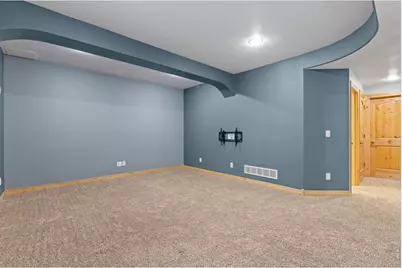 2036 Vineyard Ct, Windsor, CO 80550 - Photo 29