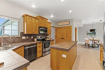 2036 Vineyard Ct, Windsor, CO 80550 - Photo 13