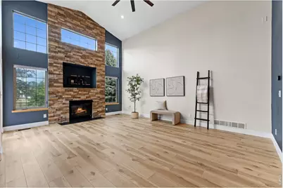 2036 Vineyard Ct, Windsor, CO 80550 - Photo 5