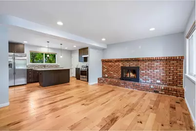 1420 S Pratt Pkwy, Longmont, CO 80501 - Photo 3