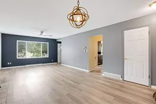 108 Meadowview Dr, Estes Park, CO 80517 - Photo 7