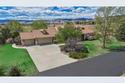 5300 Highlands Dr, Longmont, CO 80503 - Photo 3