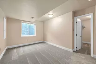 2233 Bluebird Dr, Longmont, CO 80504 - Photo 29