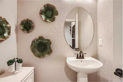 594 Crestone St, Johnstown, CO 80534 - Photo 11