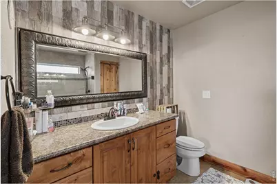4708 Charleston Ave, Evans, CO 80634 - Photo 15