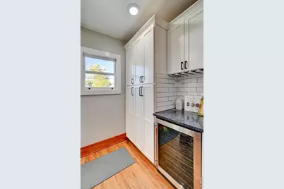 315 W 8th St, Loveland, CO 80537 - Photo 15