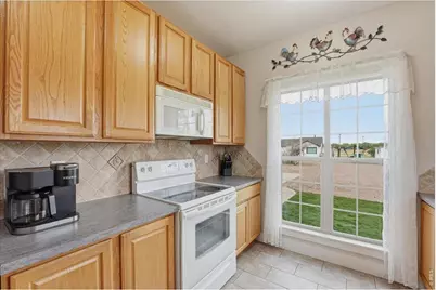 4025 Empire St, Evans, CO 80620 - Photo 7