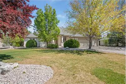 527 Valley View Rd, Loveland, CO 80537 - Photo 3