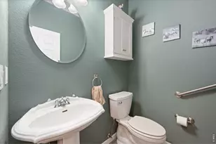 527 Valley View Rd, Loveland, CO 80537 - Photo 21
